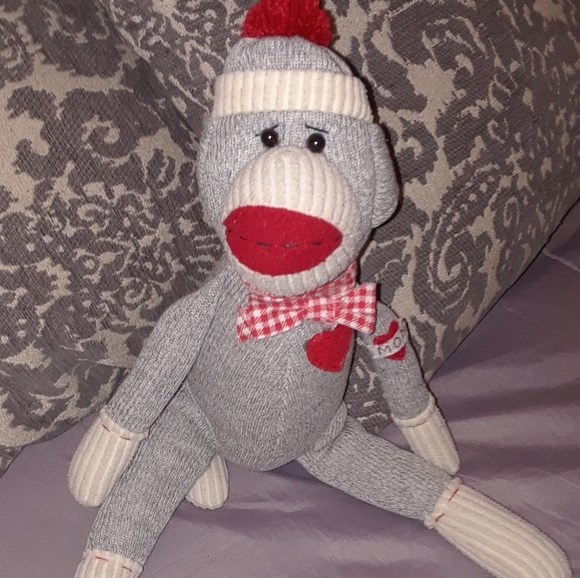 Kathleens' traditional gray sock monkey - Picture 3 of 11